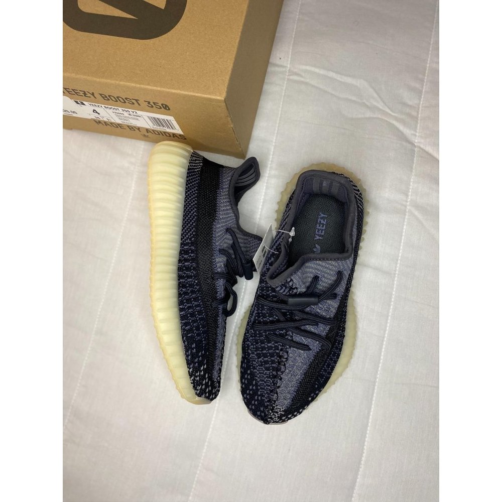 Adidas Yeezy Boost 350 v2 carbon black kanye west